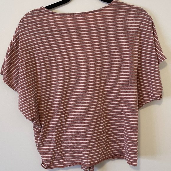 Knotted Striped Tee - Picture 3 of 3